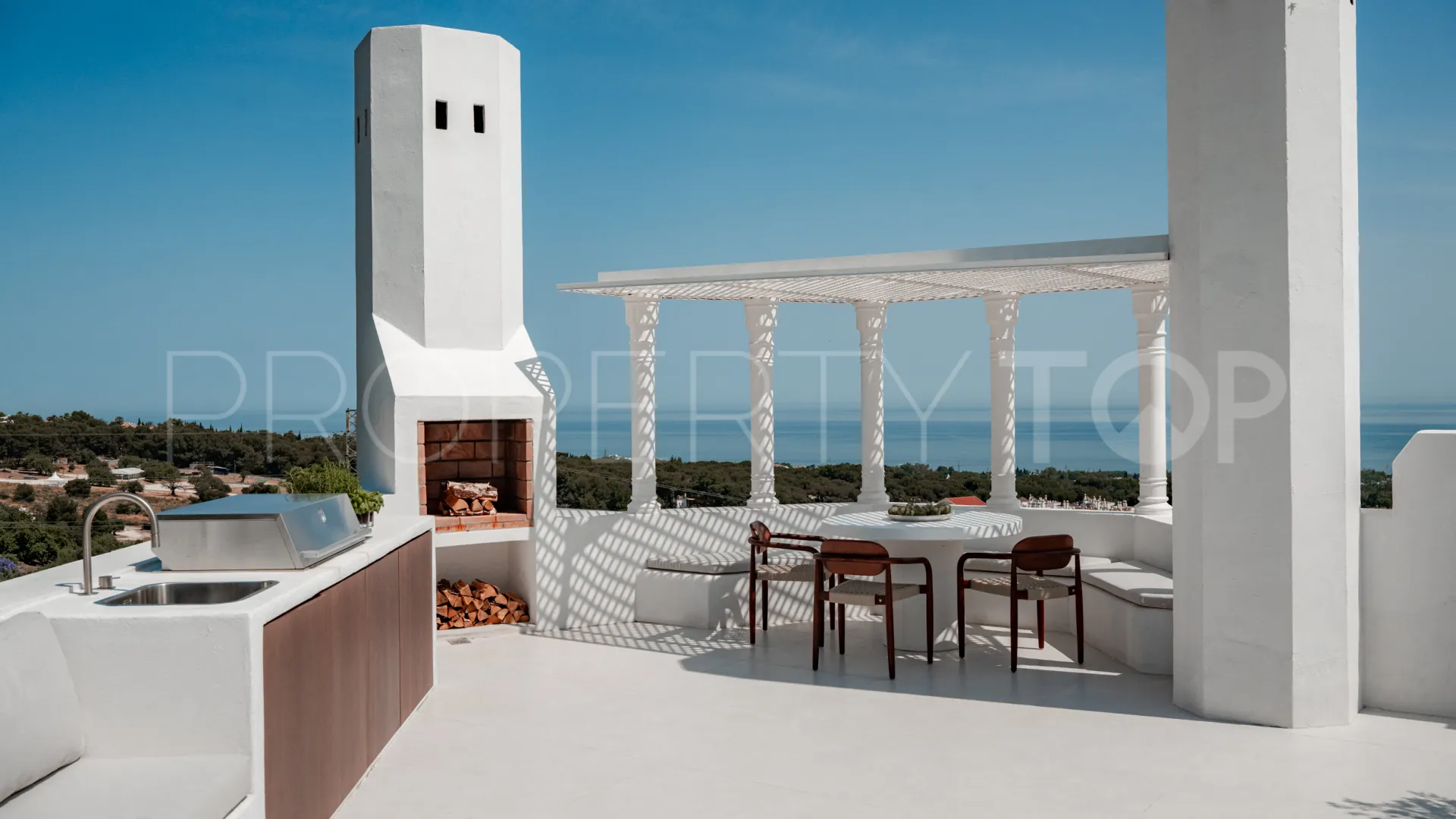 For sale penthouse with 3 bedrooms in Jardines Colgantes
