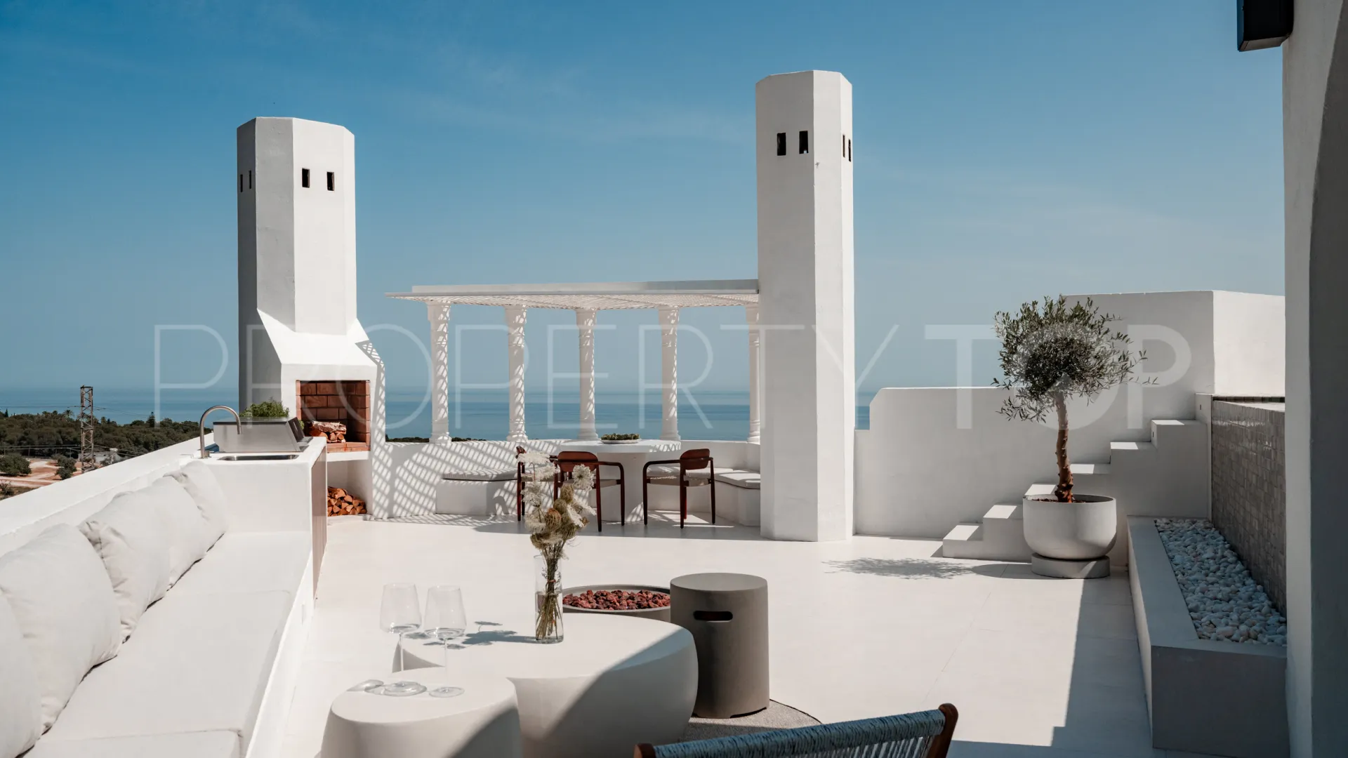 For sale penthouse with 3 bedrooms in Jardines Colgantes