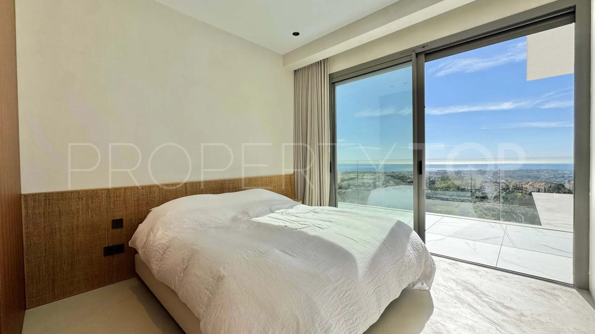 La Quinta, apartamento en venta con 3 dormitorios