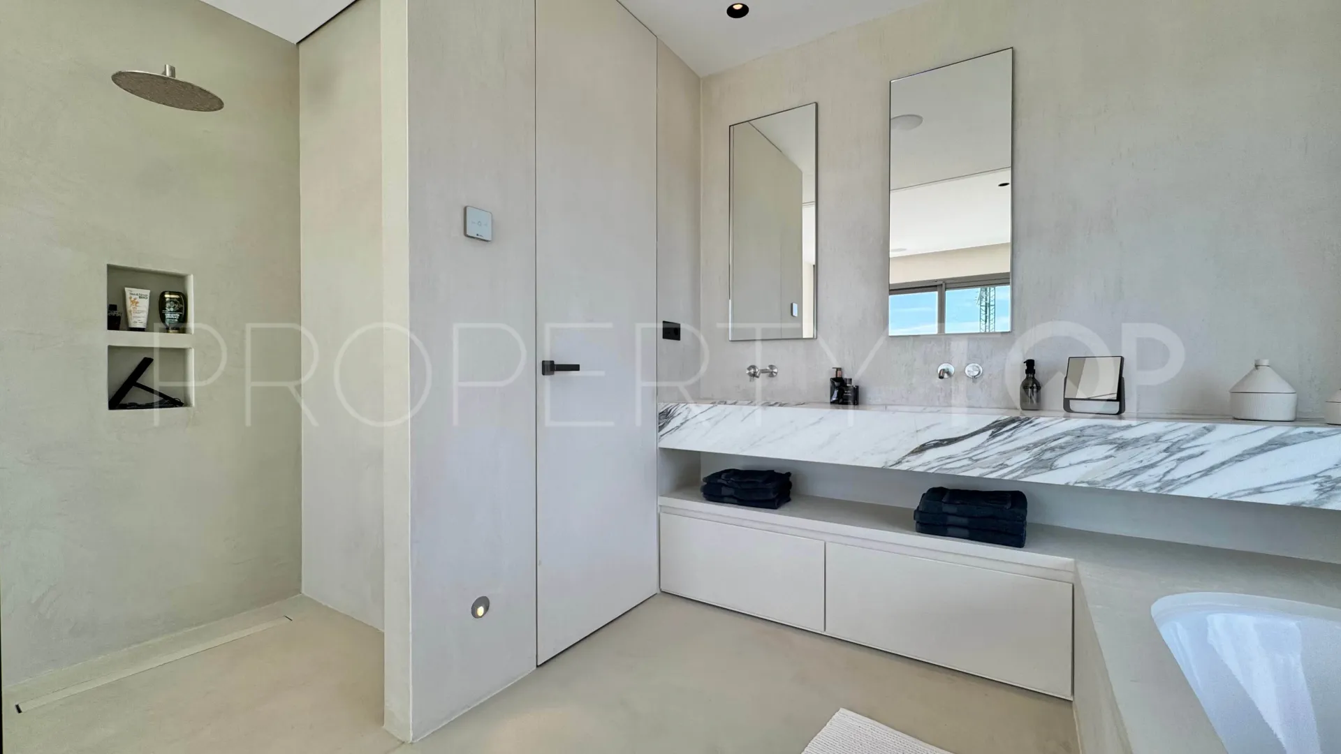 La Quinta, apartamento en venta con 3 dormitorios