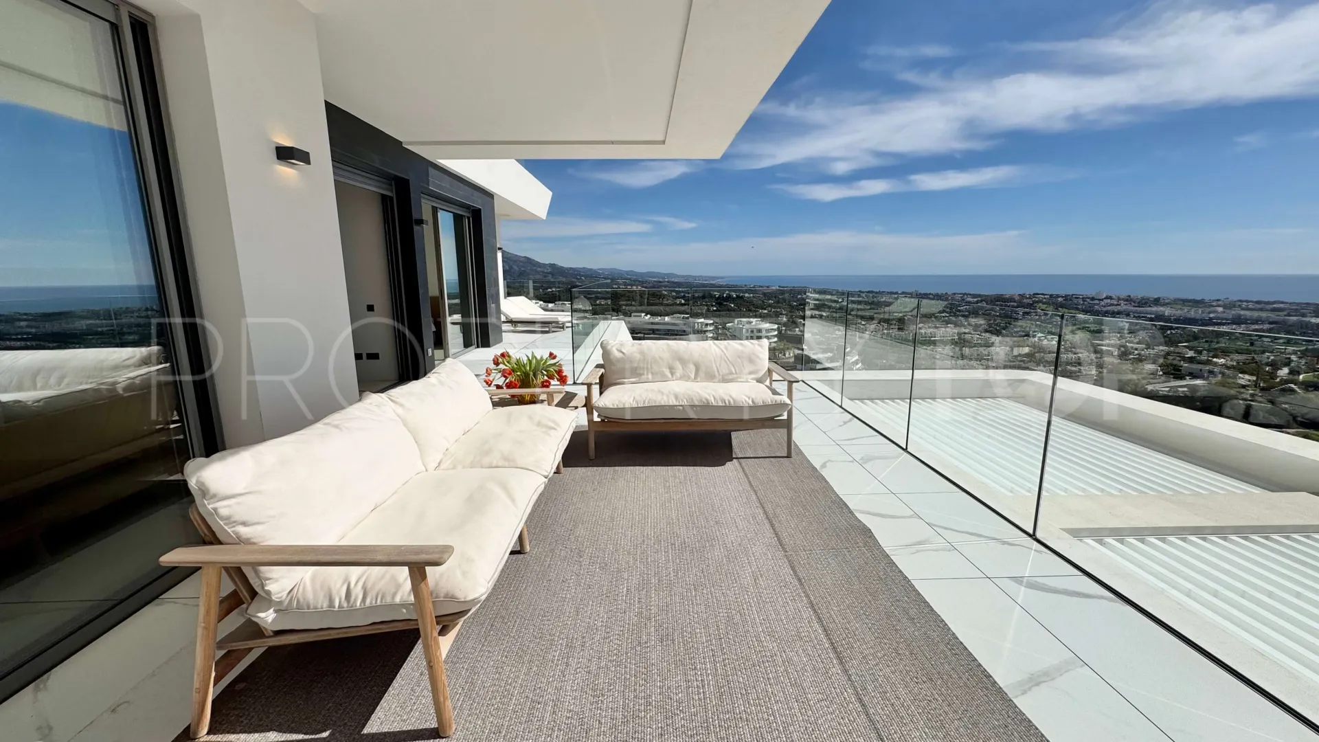 La Quinta, apartamento en venta con 3 dormitorios