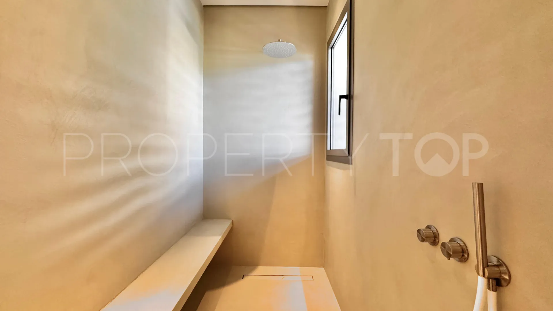 La Quinta, apartamento en venta con 3 dormitorios