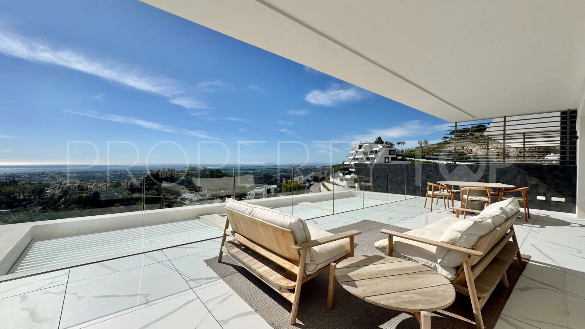 La Quinta, apartamento en venta con 3 dormitorios
