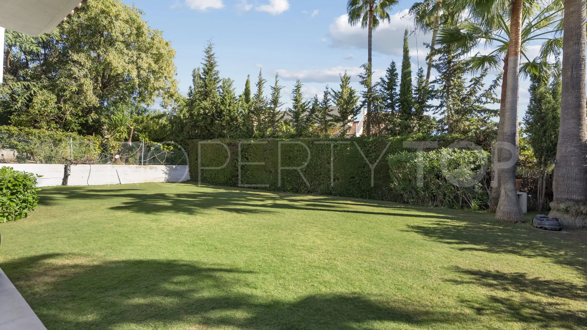 Villa en venta en Nueva Andalucia