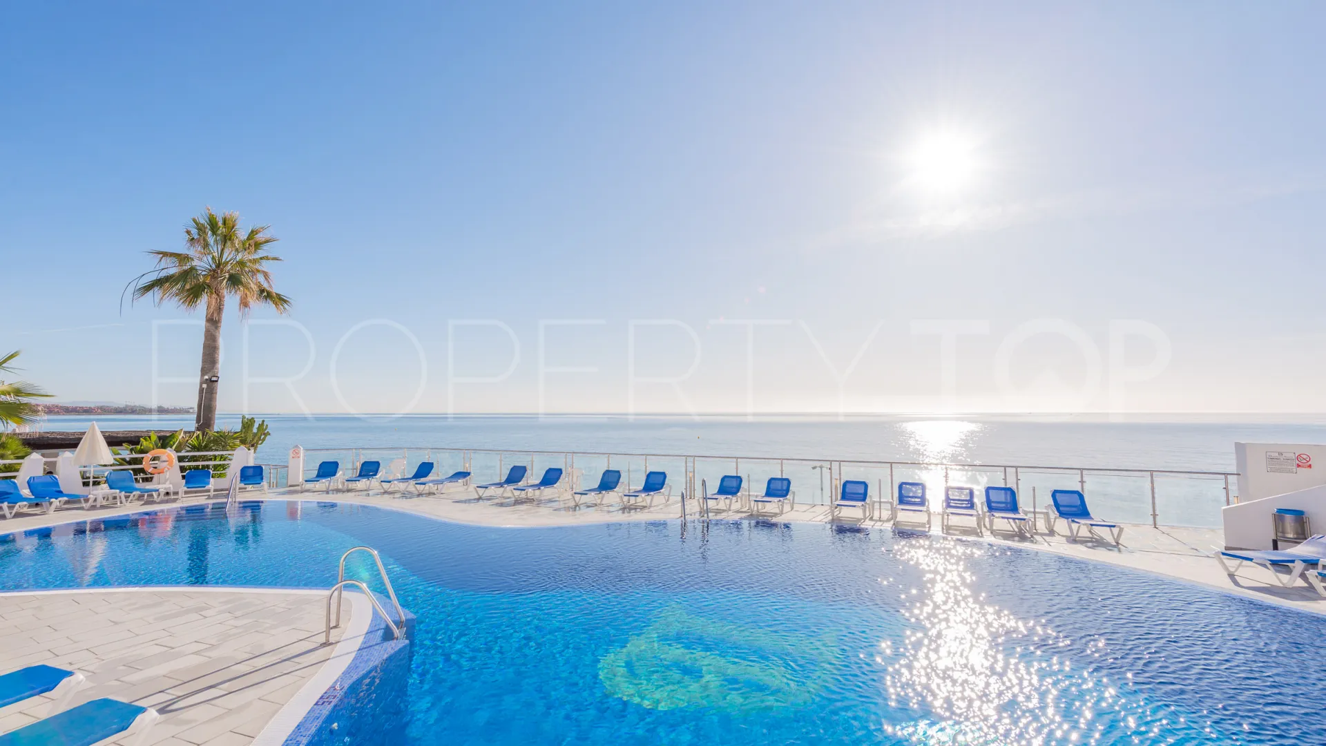 For sale 3 bedrooms penthouse in Dominion Beach