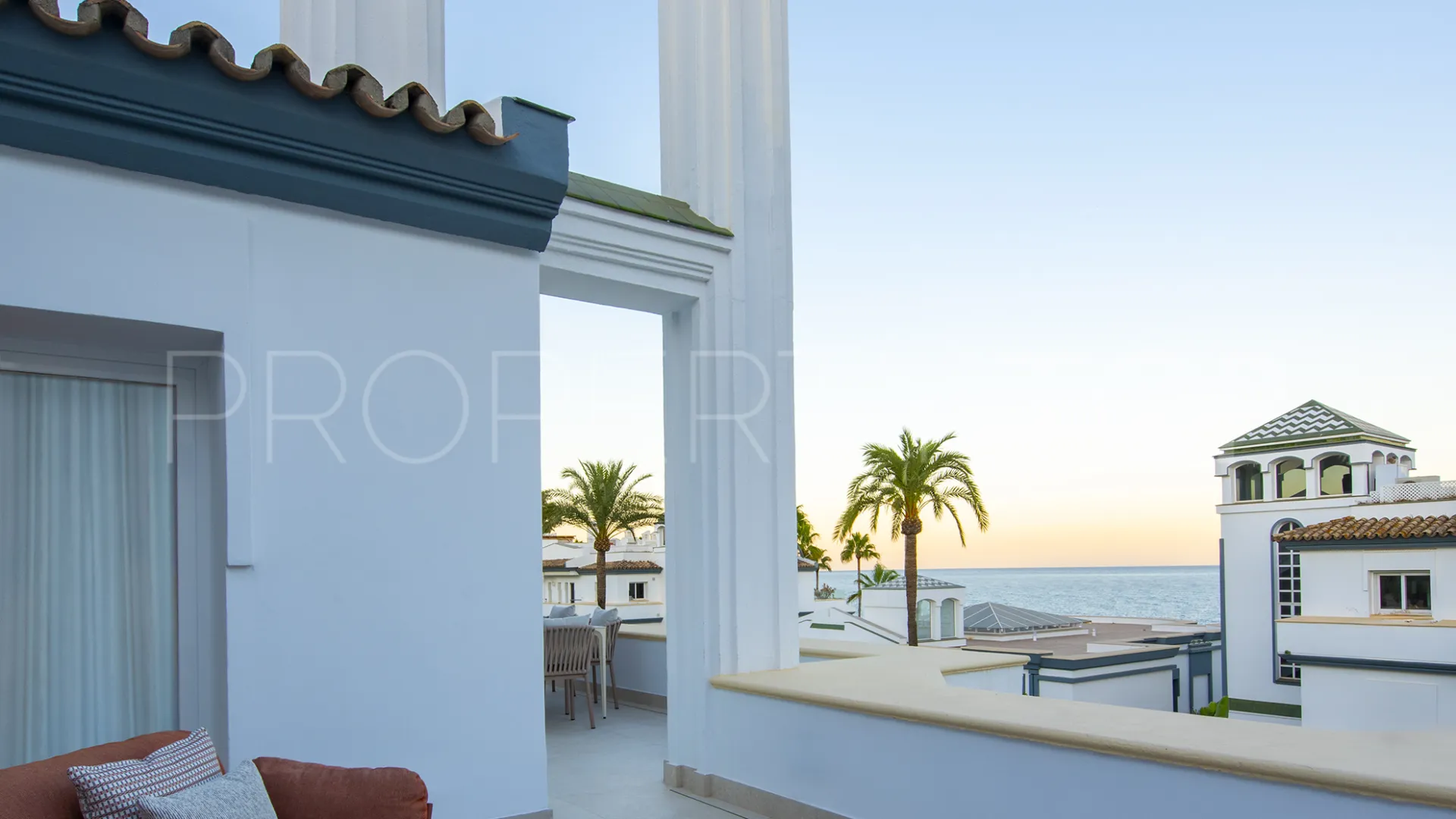 For sale 3 bedrooms penthouse in Dominion Beach