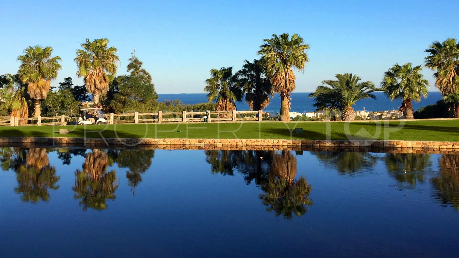 For sale apartment in Bahia de las Rocas