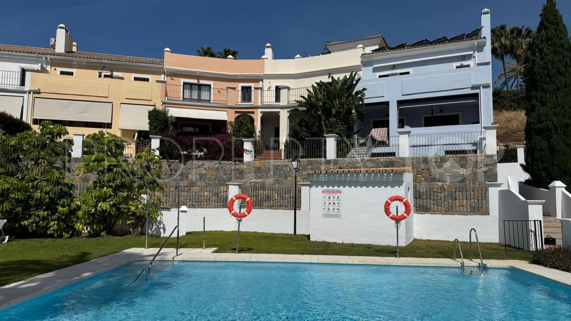 For sale El Campanario town house with 3 bedrooms