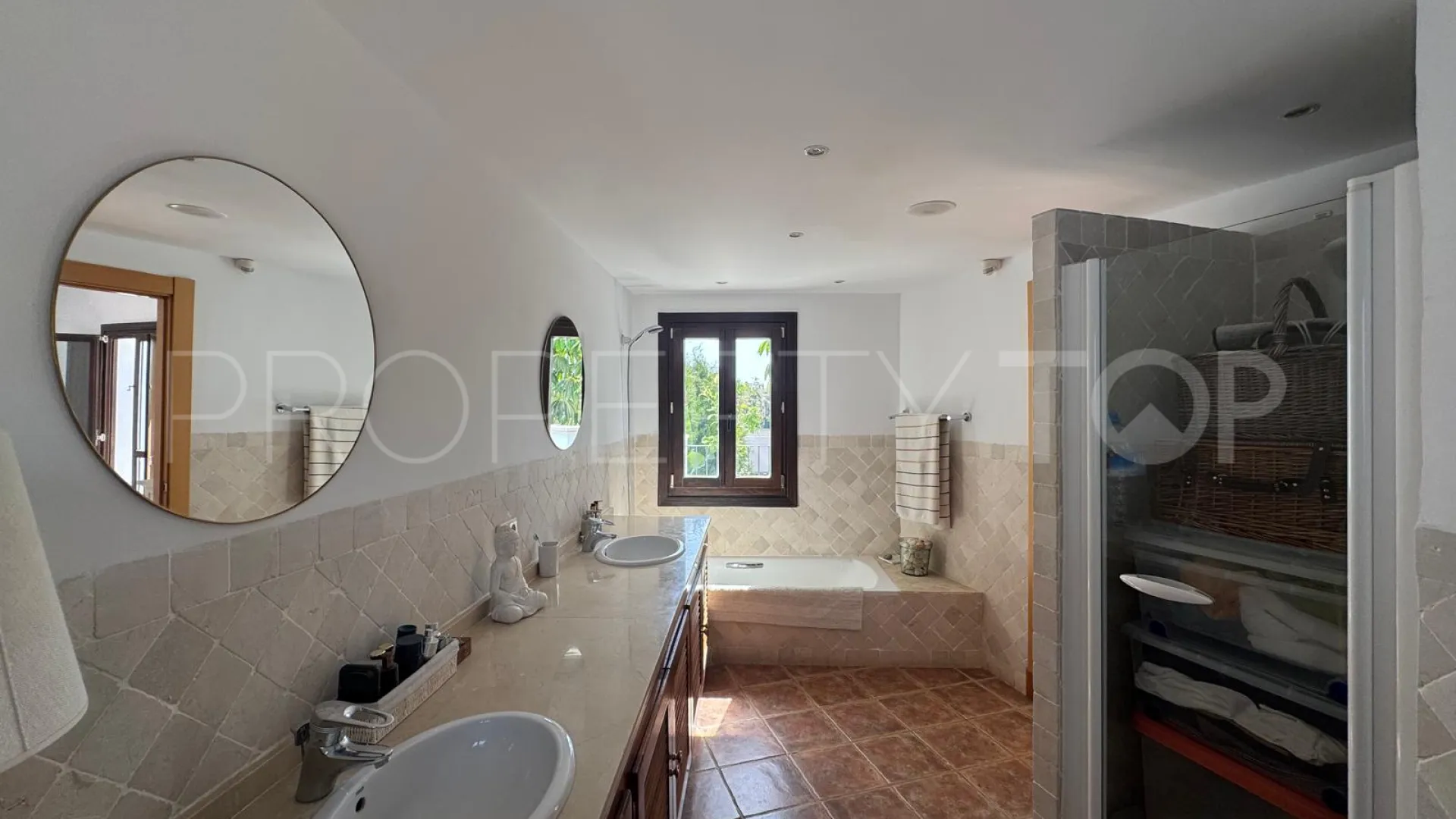 For sale El Campanario town house with 3 bedrooms