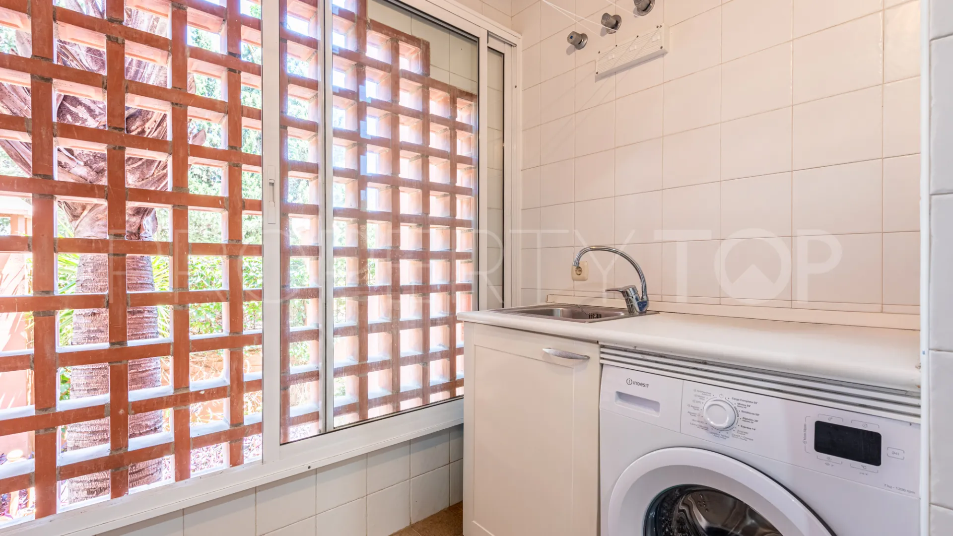 2 bedrooms Alhambra del Golf apartment for sale