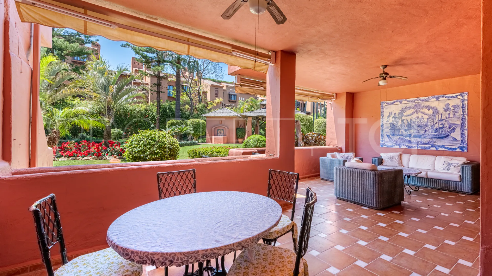 2 bedrooms Alhambra del Golf apartment for sale