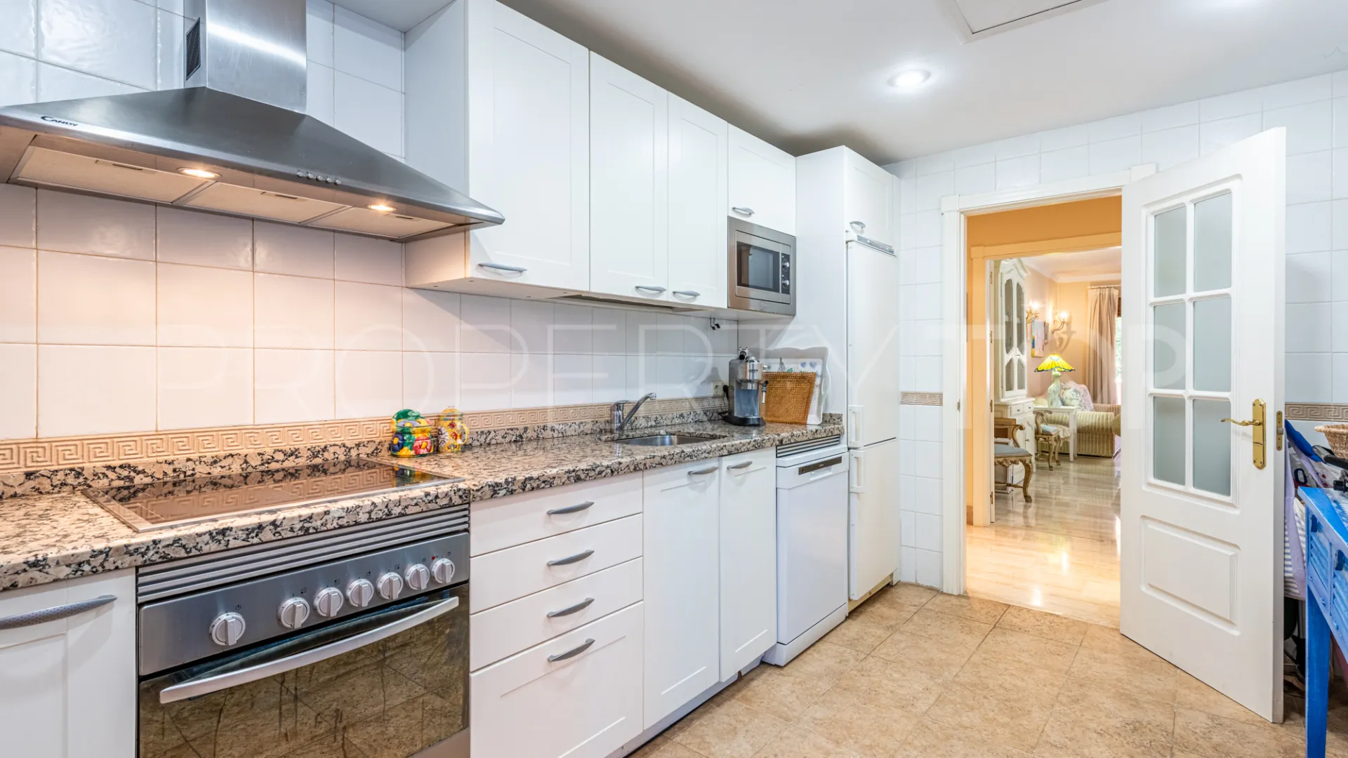 2 bedrooms Alhambra del Golf apartment for sale