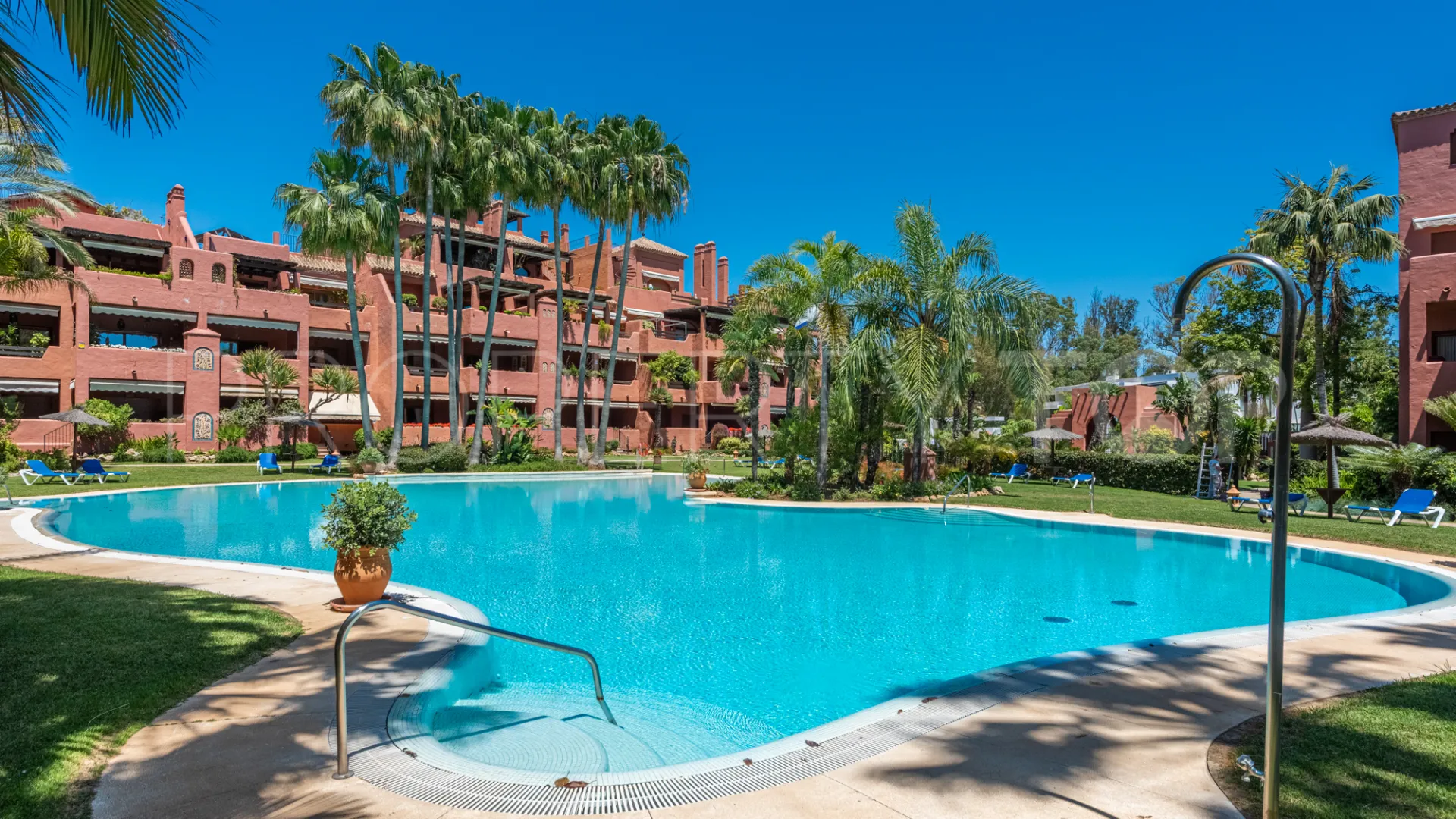 2 bedrooms Alhambra del Golf apartment for sale