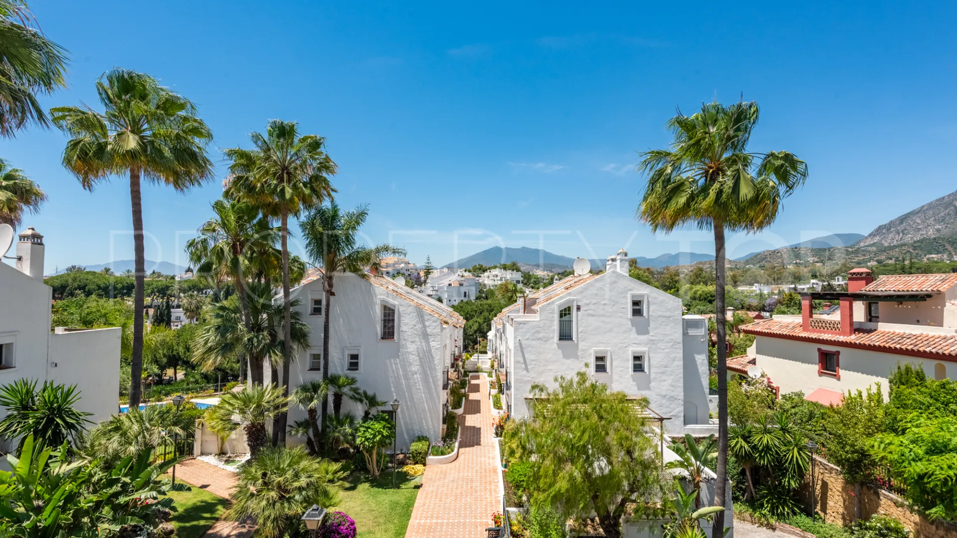 Town house for sale in Arco Iris with 3 bedrooms