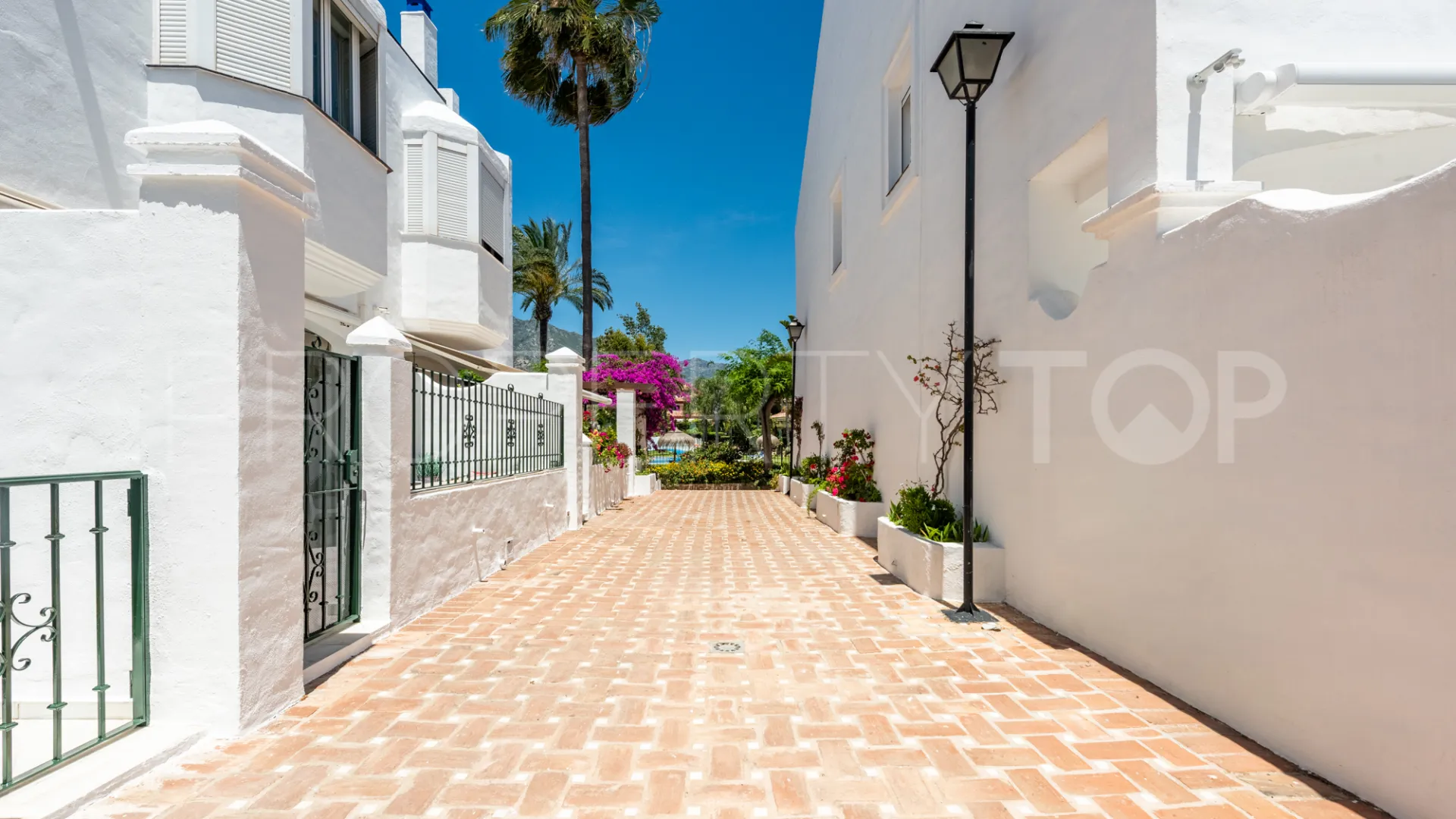 Town house for sale in Arco Iris with 3 bedrooms