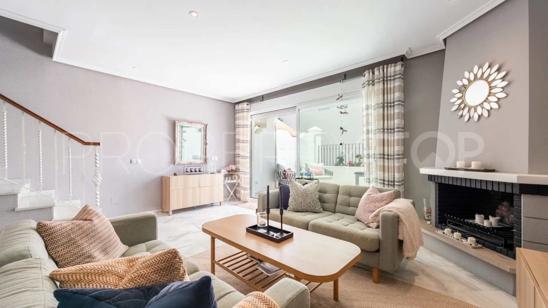 Town house for sale in Arco Iris with 3 bedrooms