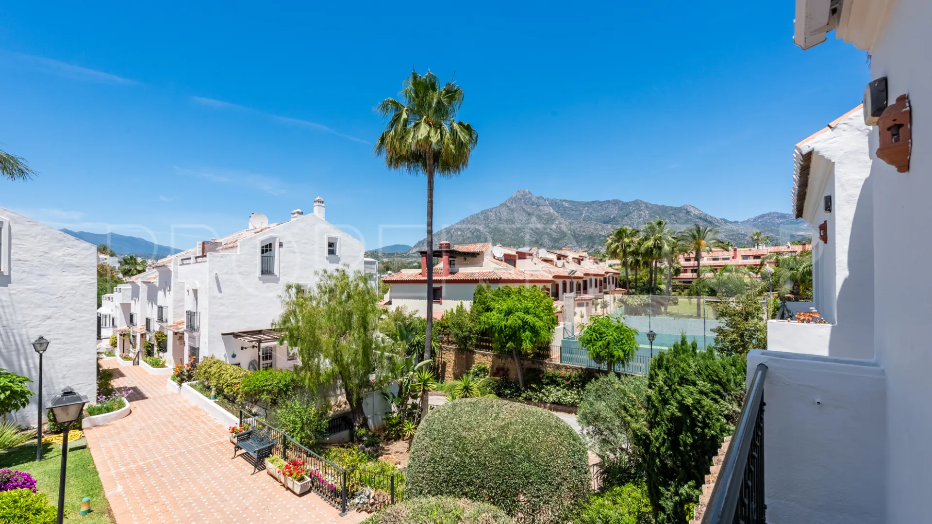 Town house for sale in Arco Iris with 3 bedrooms