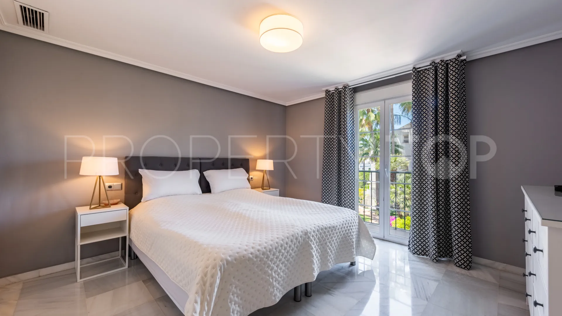 Town house for sale in Arco Iris with 3 bedrooms