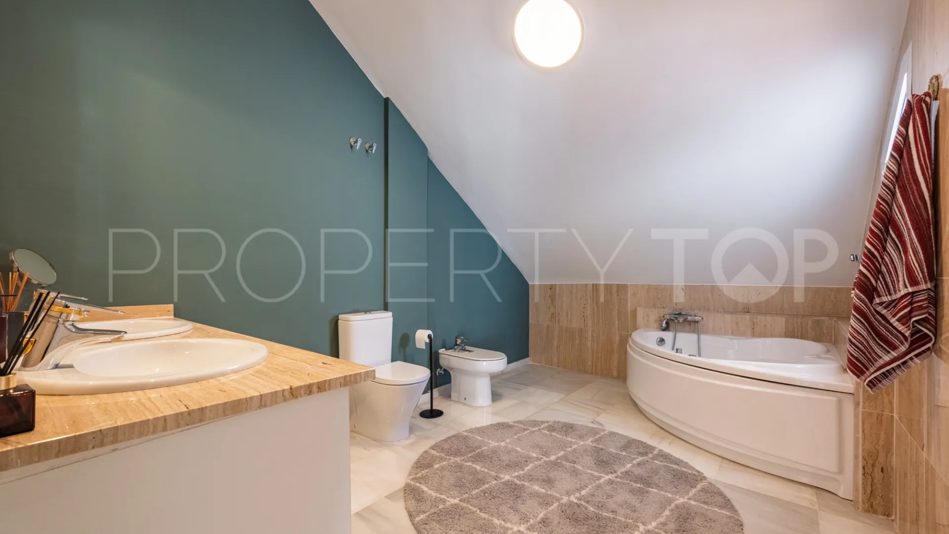Town house for sale in Arco Iris with 3 bedrooms