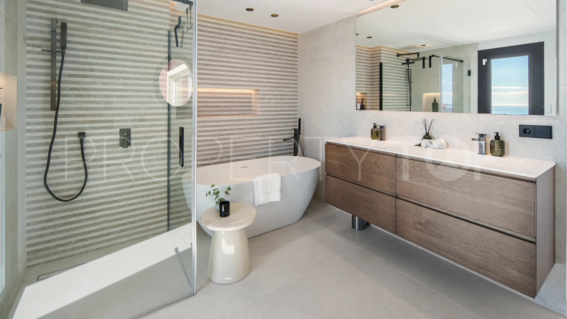 2 bedrooms penthouse in Monte Halcones for sale