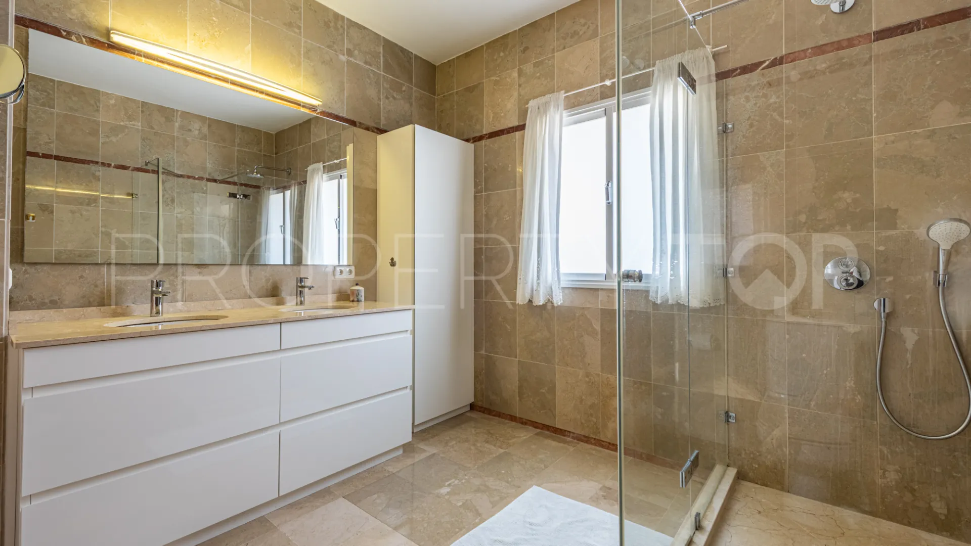 Villa with 3 bedrooms for sale in Monte Biarritz
