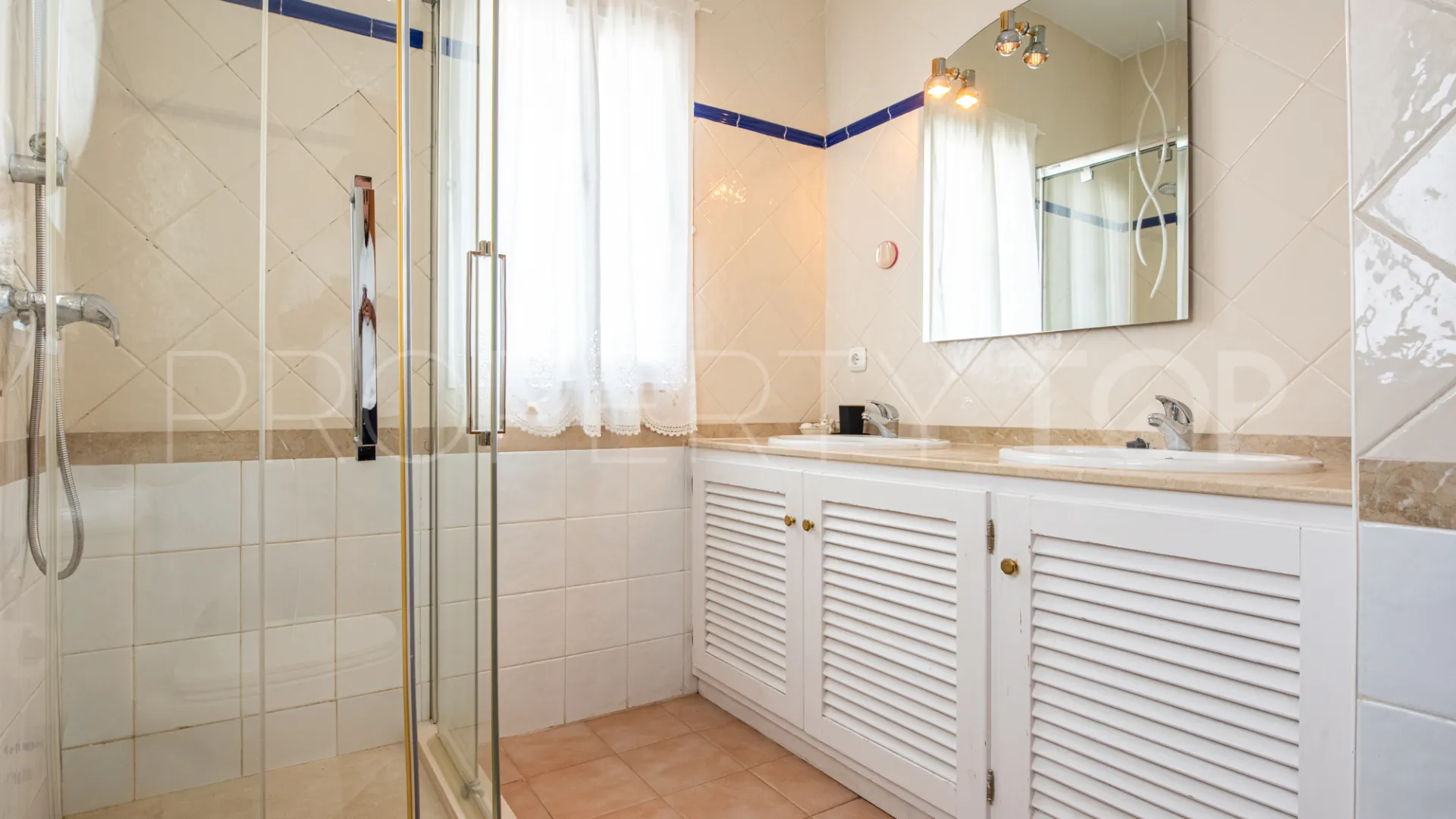 Villa with 3 bedrooms for sale in Monte Biarritz
