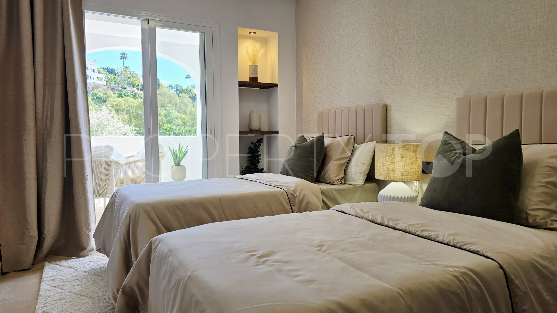Comprar apartamento con 3 dormitorios en La Quinta
