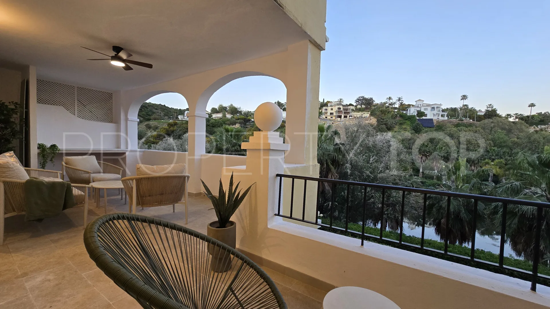 Comprar apartamento con 3 dormitorios en La Quinta