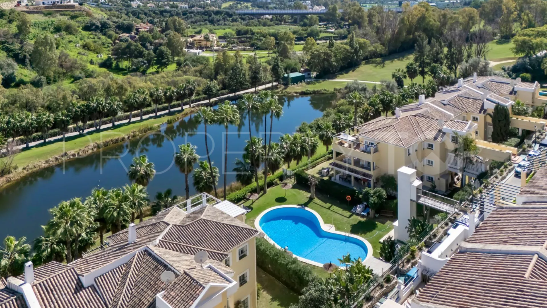 Comprar apartamento con 3 dormitorios en La Quinta