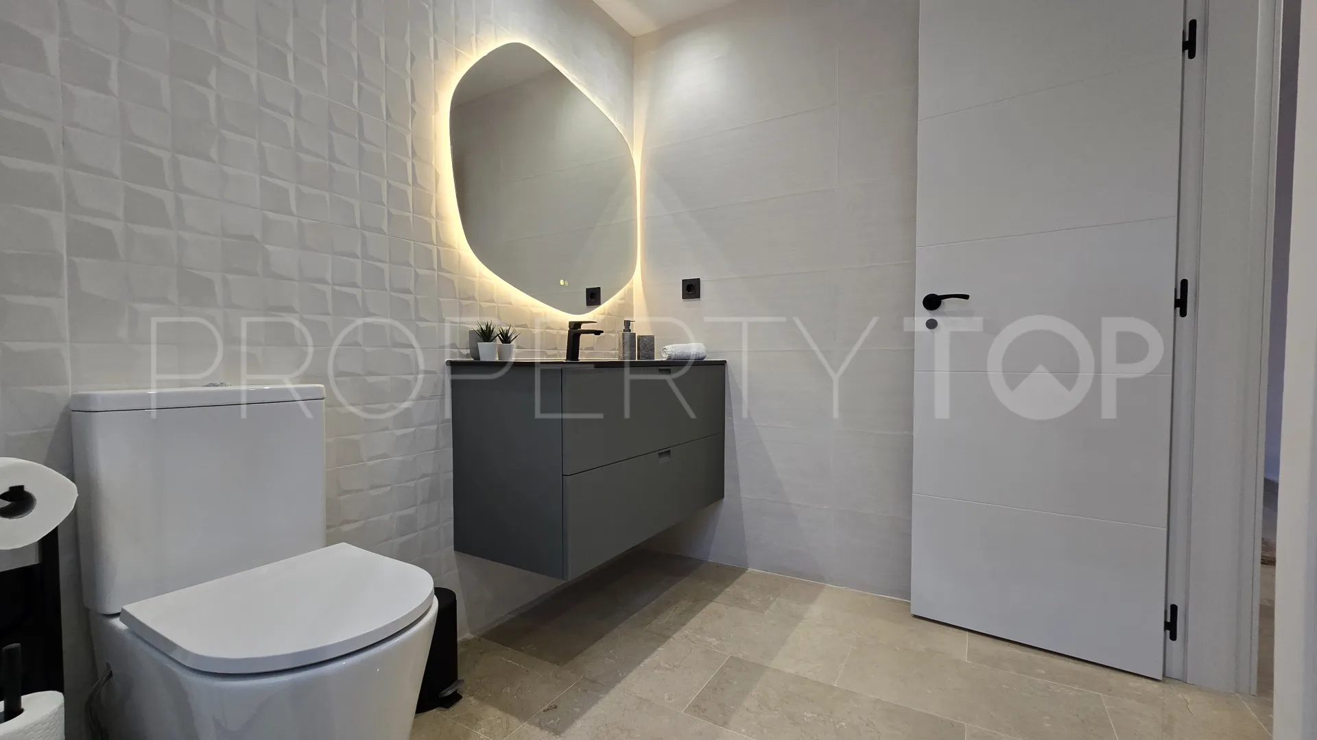 Comprar apartamento con 3 dormitorios en La Quinta