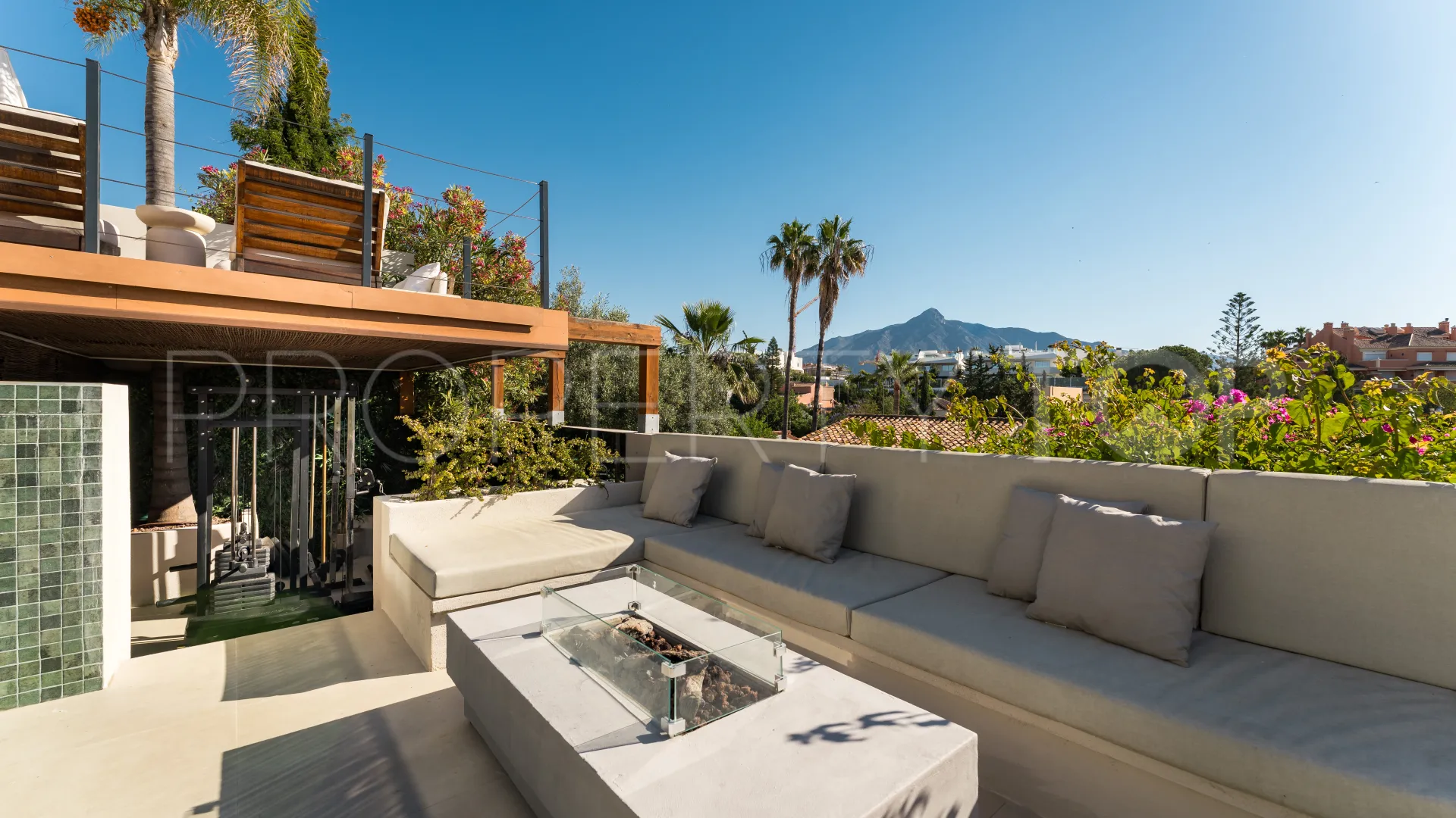 La Campana 5 bedrooms villa for sale