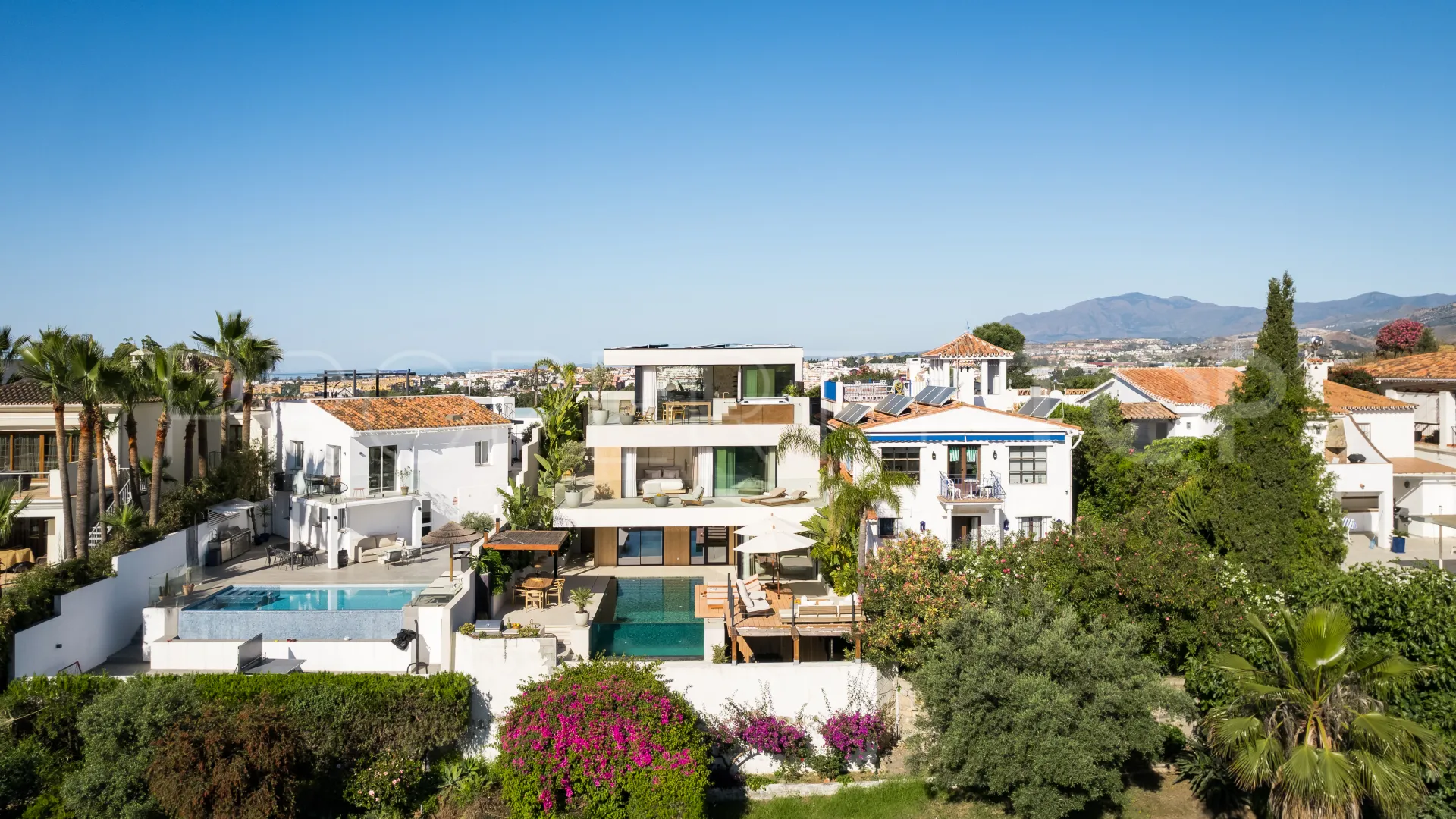 La Campana 5 bedrooms villa for sale