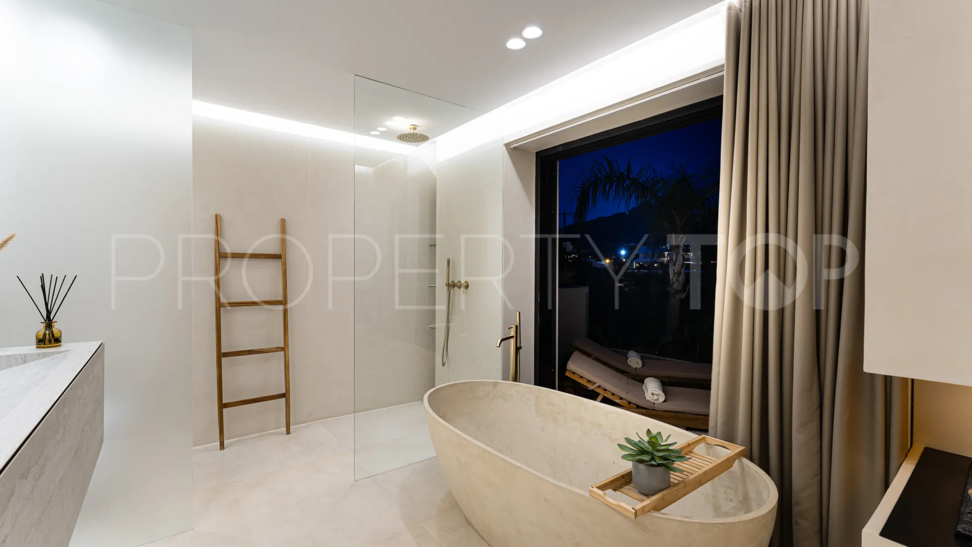 La Campana 5 bedrooms villa for sale
