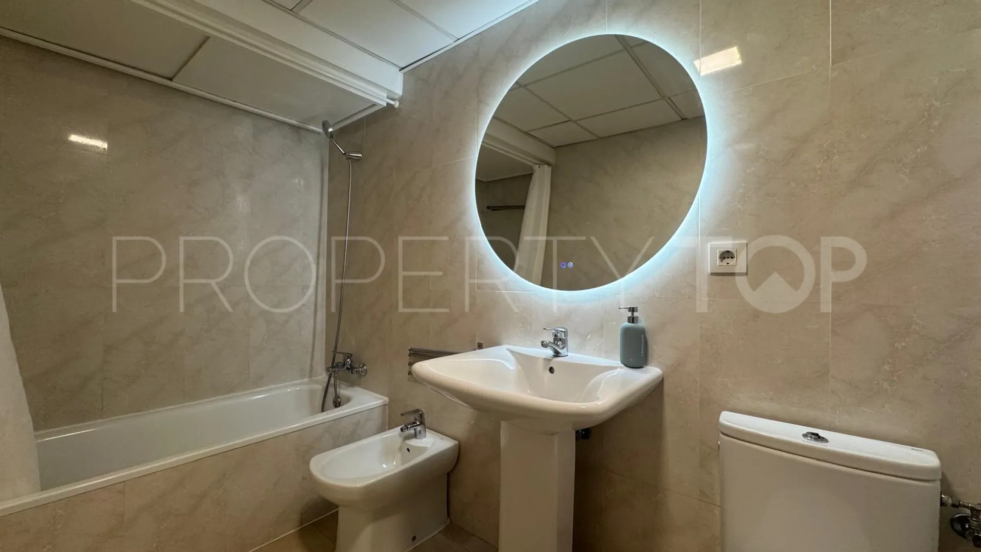 Buy Marbella - Puerto Banus 1 bedroom apartment