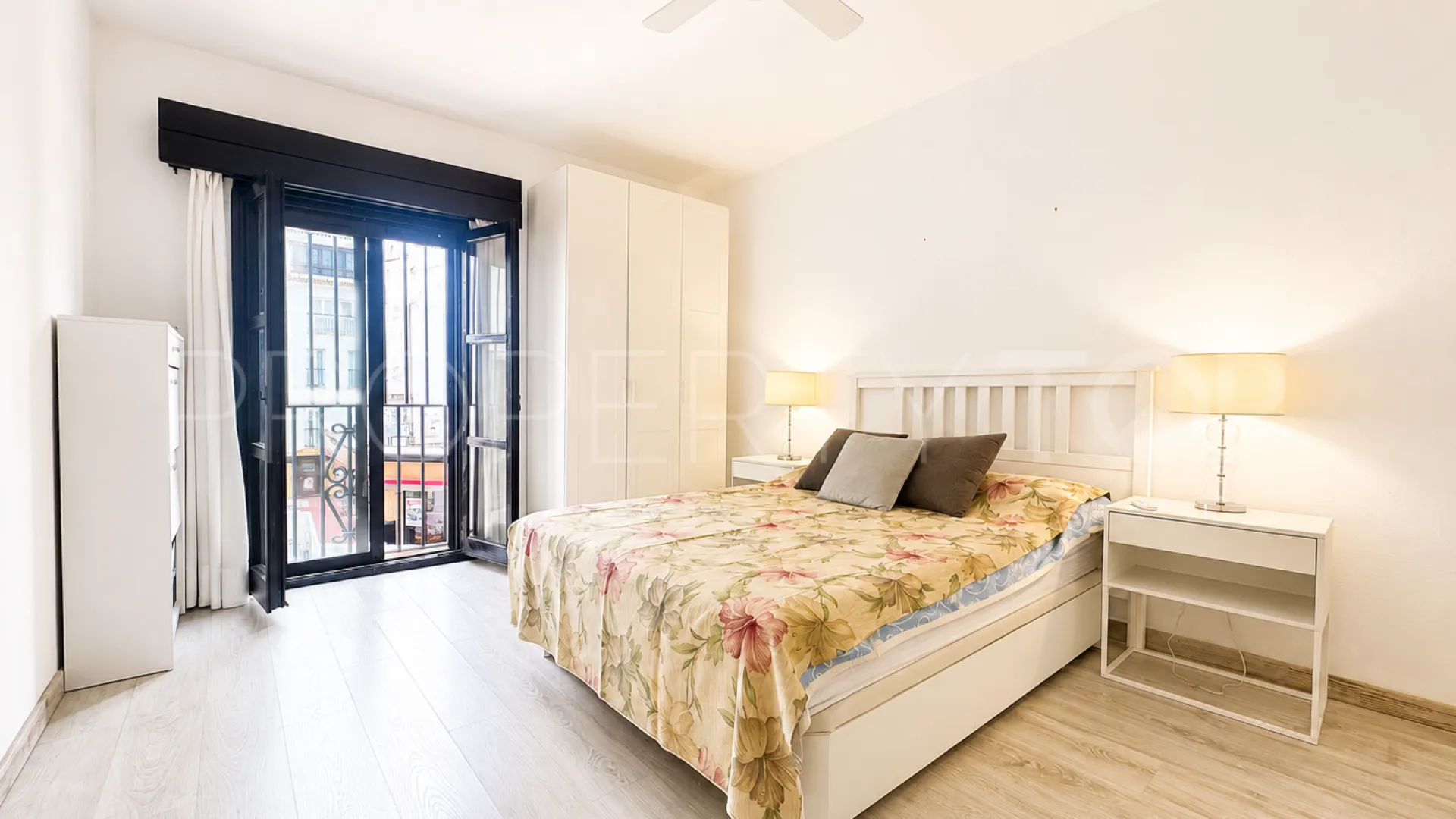 Buy Marbella - Puerto Banus 1 bedroom apartment
