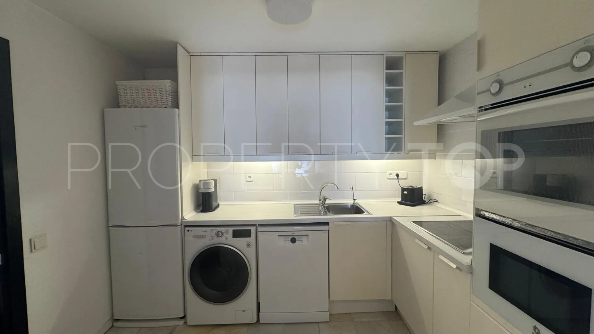 Buy Marbella - Puerto Banus 1 bedroom apartment