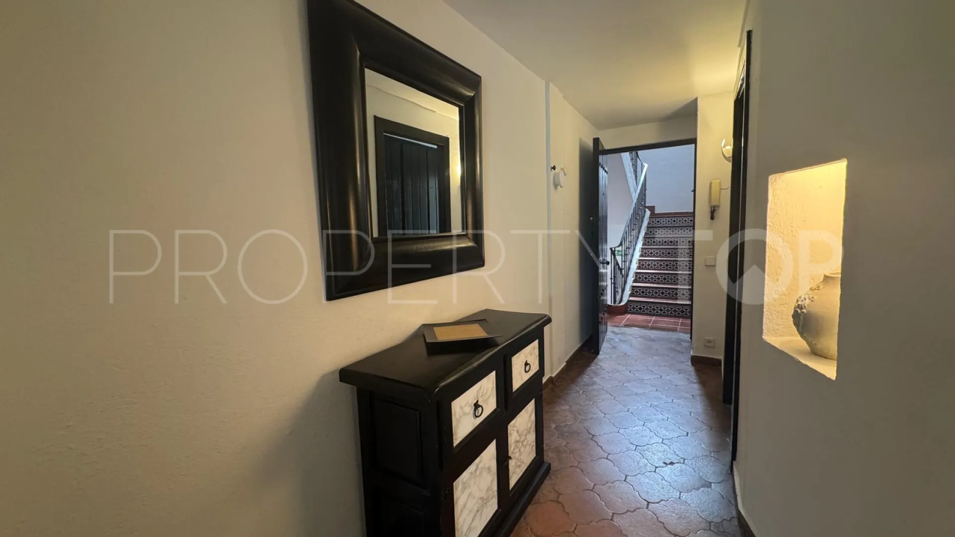 Buy Marbella - Puerto Banus 1 bedroom apartment