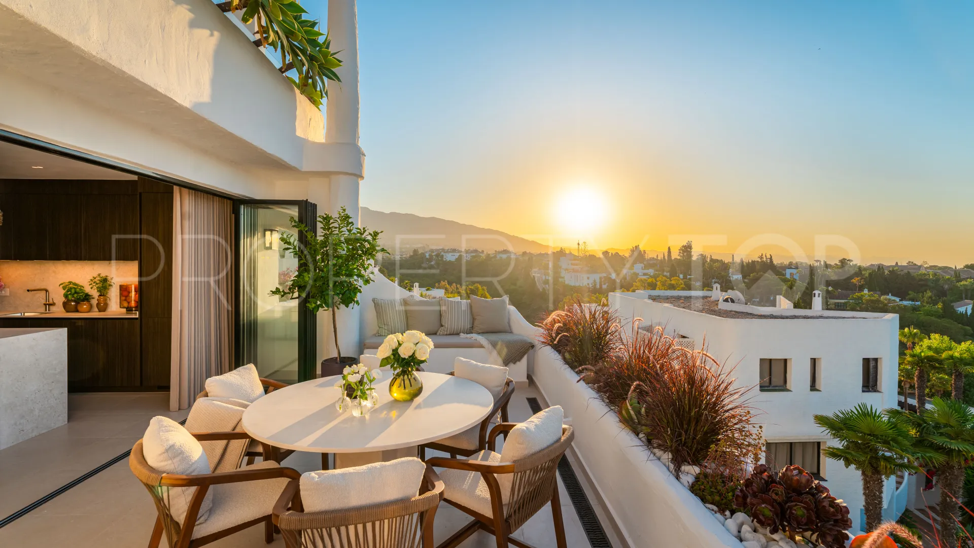 3 bedrooms apartment for sale in Coto Real