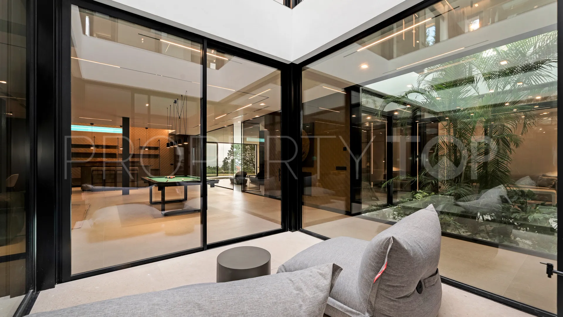 Villa en venta de 6 dormitorios en El Madroñal