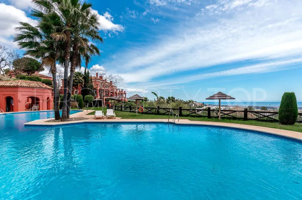 2 bedrooms Monte Halcones apartment for sale