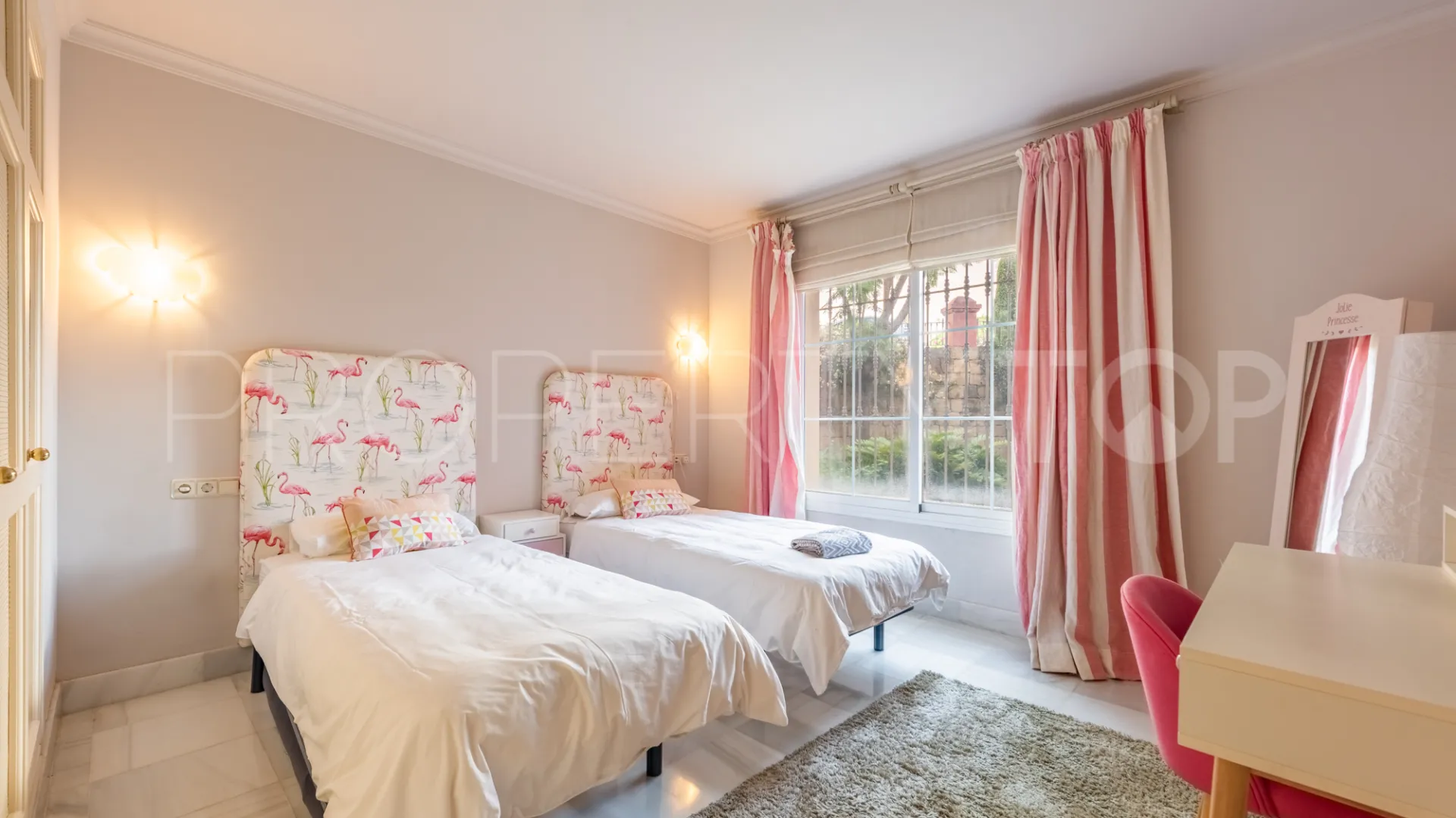 2 bedrooms Monte Halcones apartment for sale