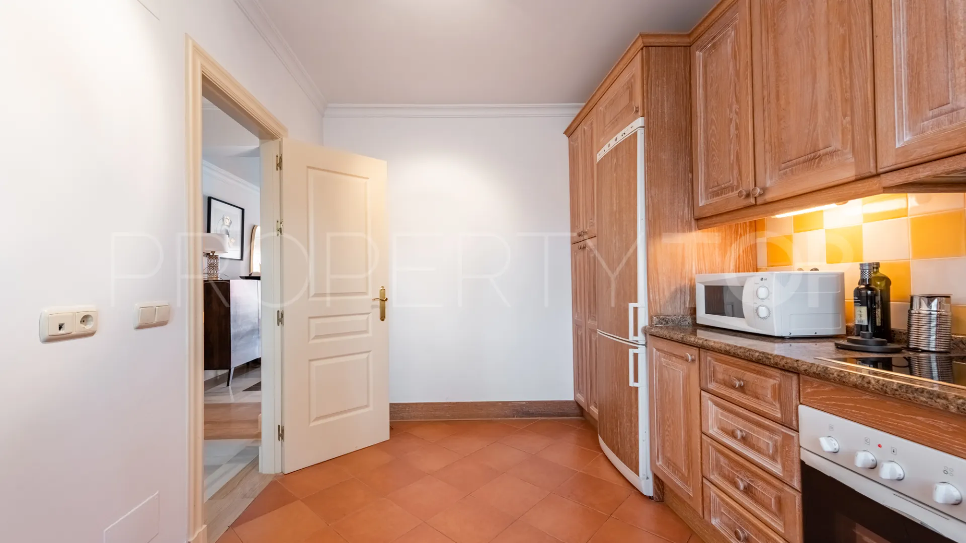 2 bedrooms Monte Halcones apartment for sale