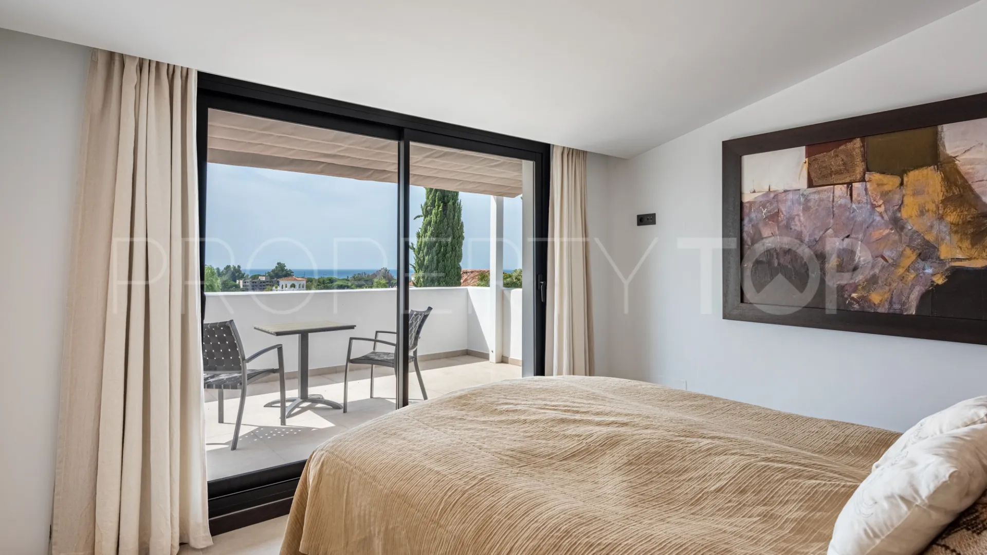 Se vende villa en Elviria