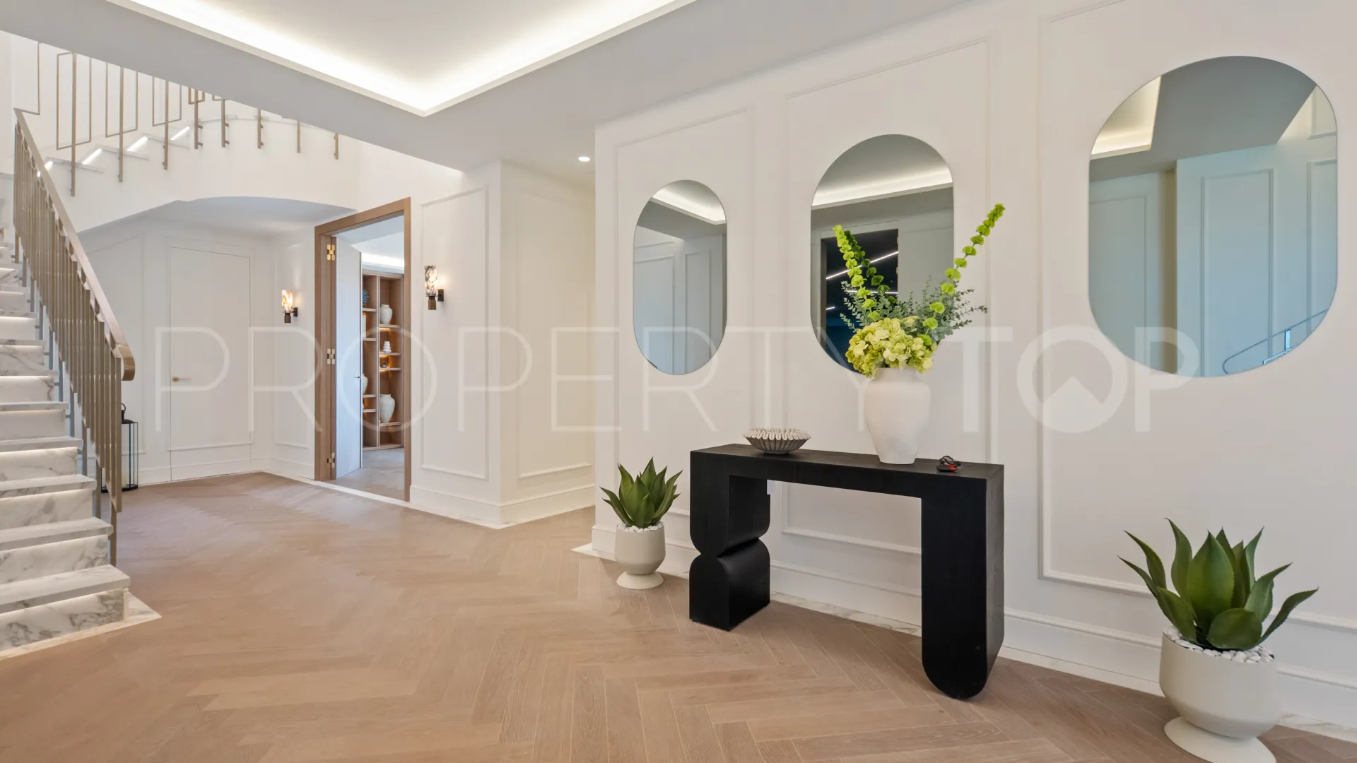 Los Arrayanes 5 bedrooms penthouse for sale