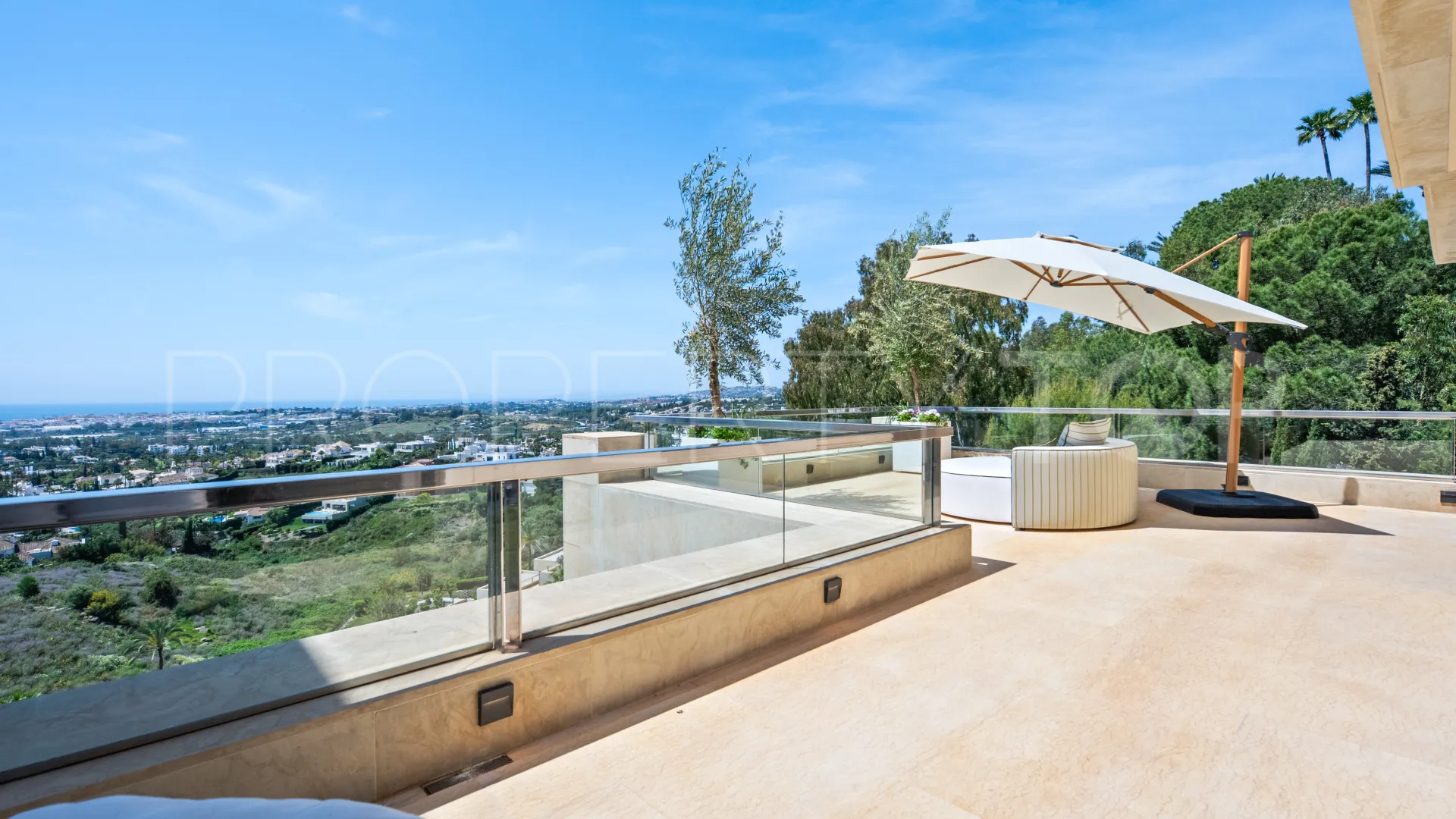 Los Arrayanes 5 bedrooms penthouse for sale