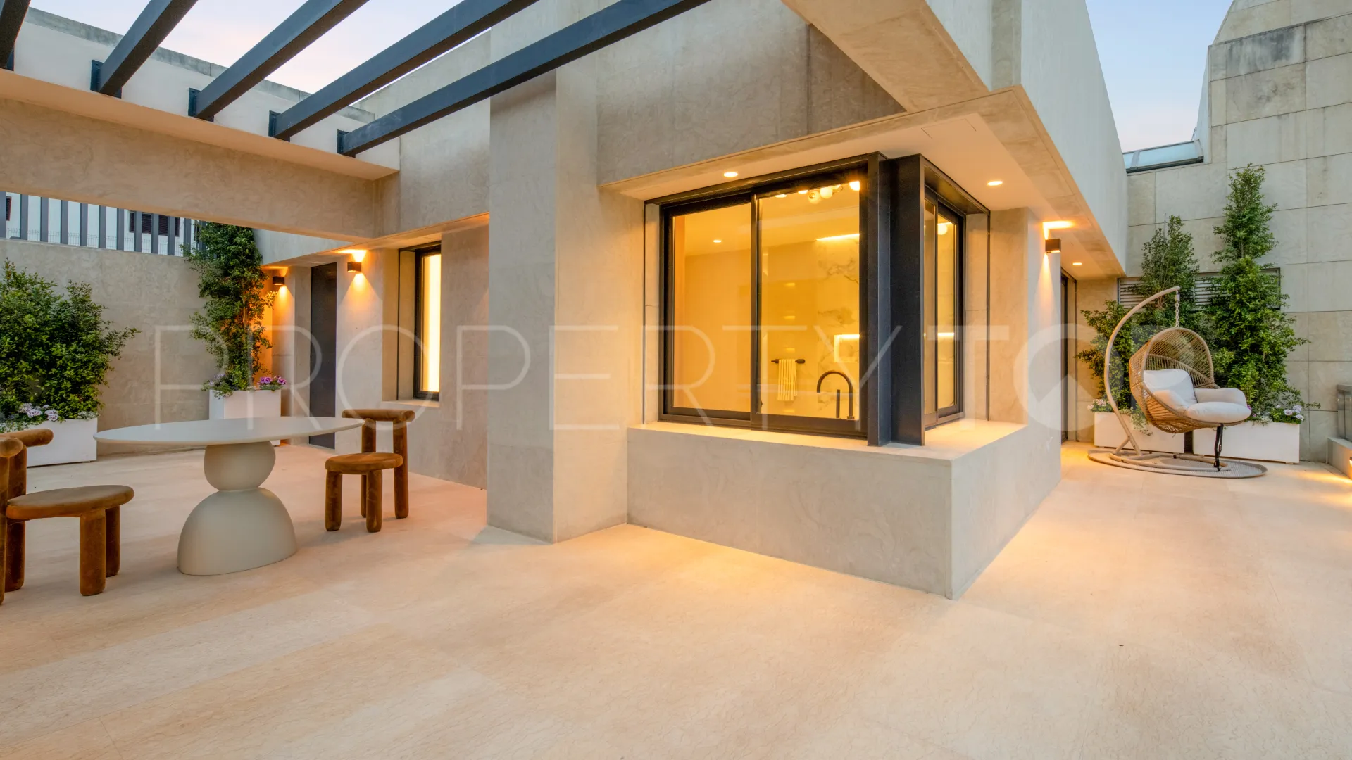 Los Arrayanes 5 bedrooms penthouse for sale