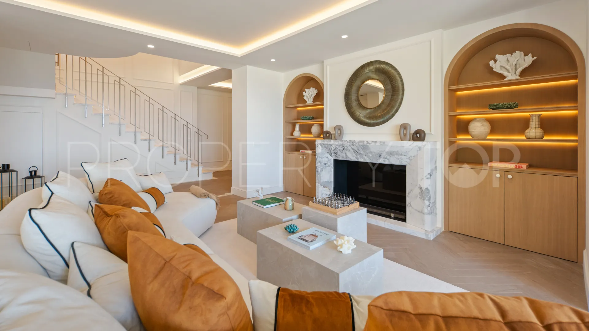 Los Arrayanes 5 bedrooms penthouse for sale