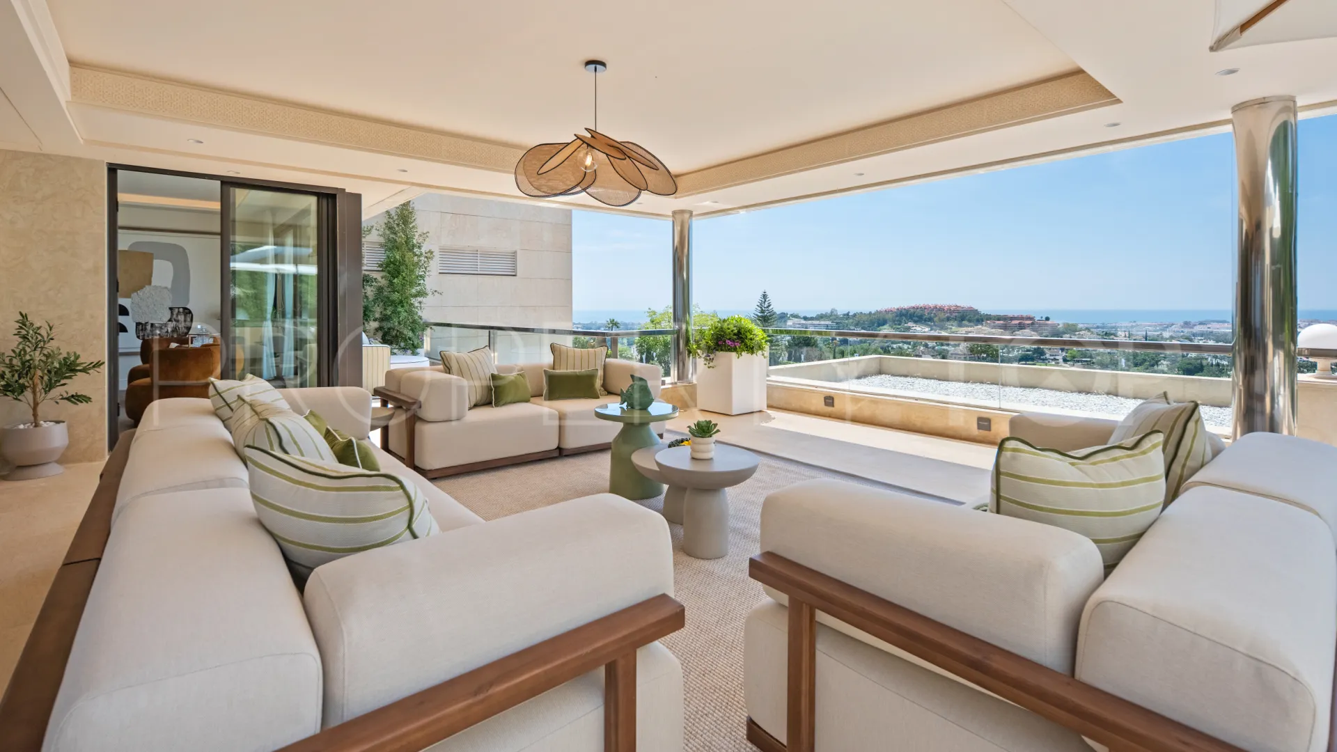 Los Arrayanes 5 bedrooms penthouse for sale