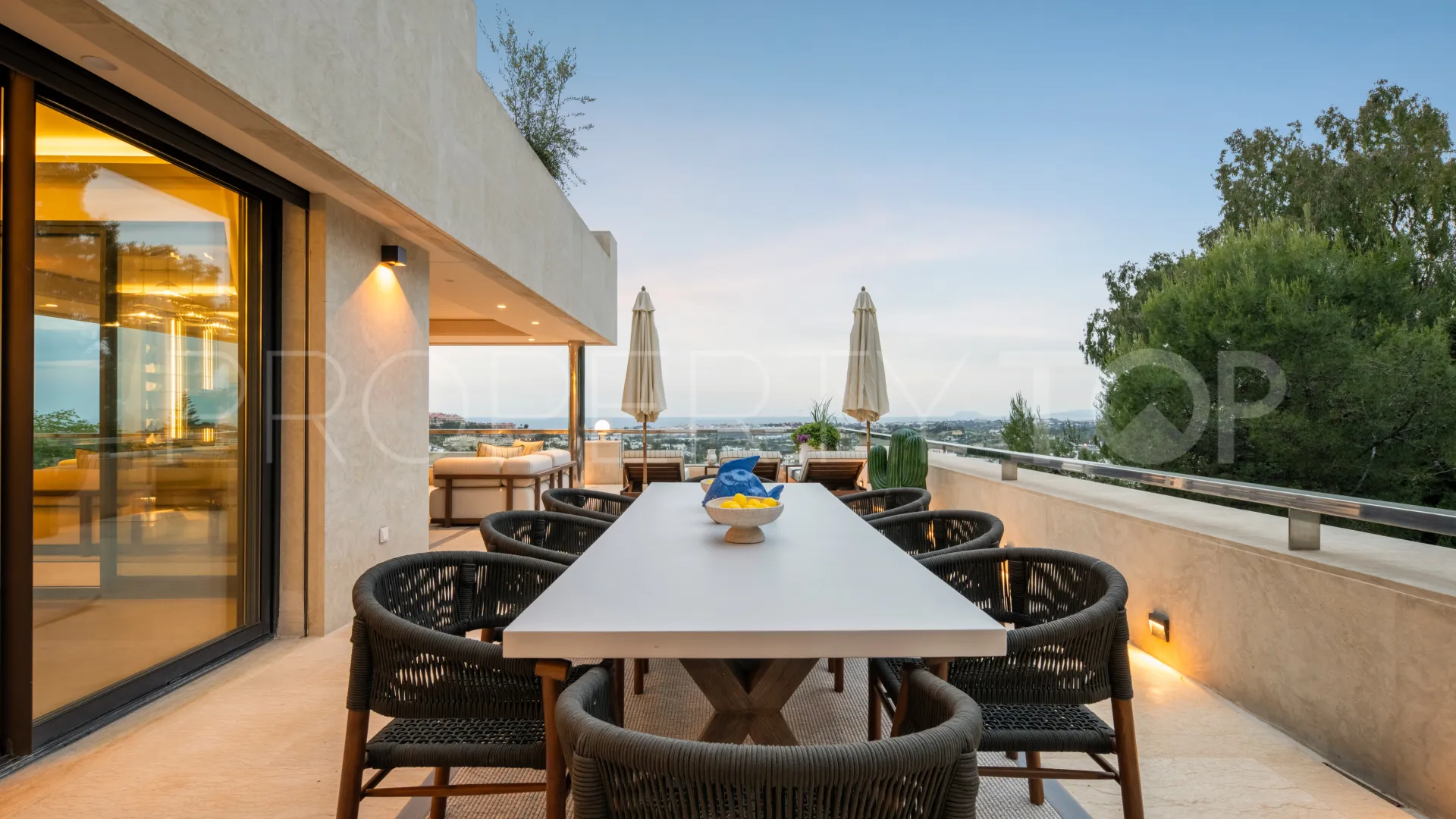 Los Arrayanes 5 bedrooms penthouse for sale