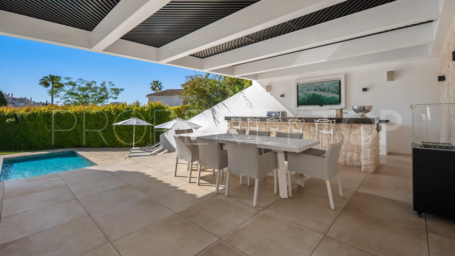 Villa for sale in Los Naranjos Hill Club